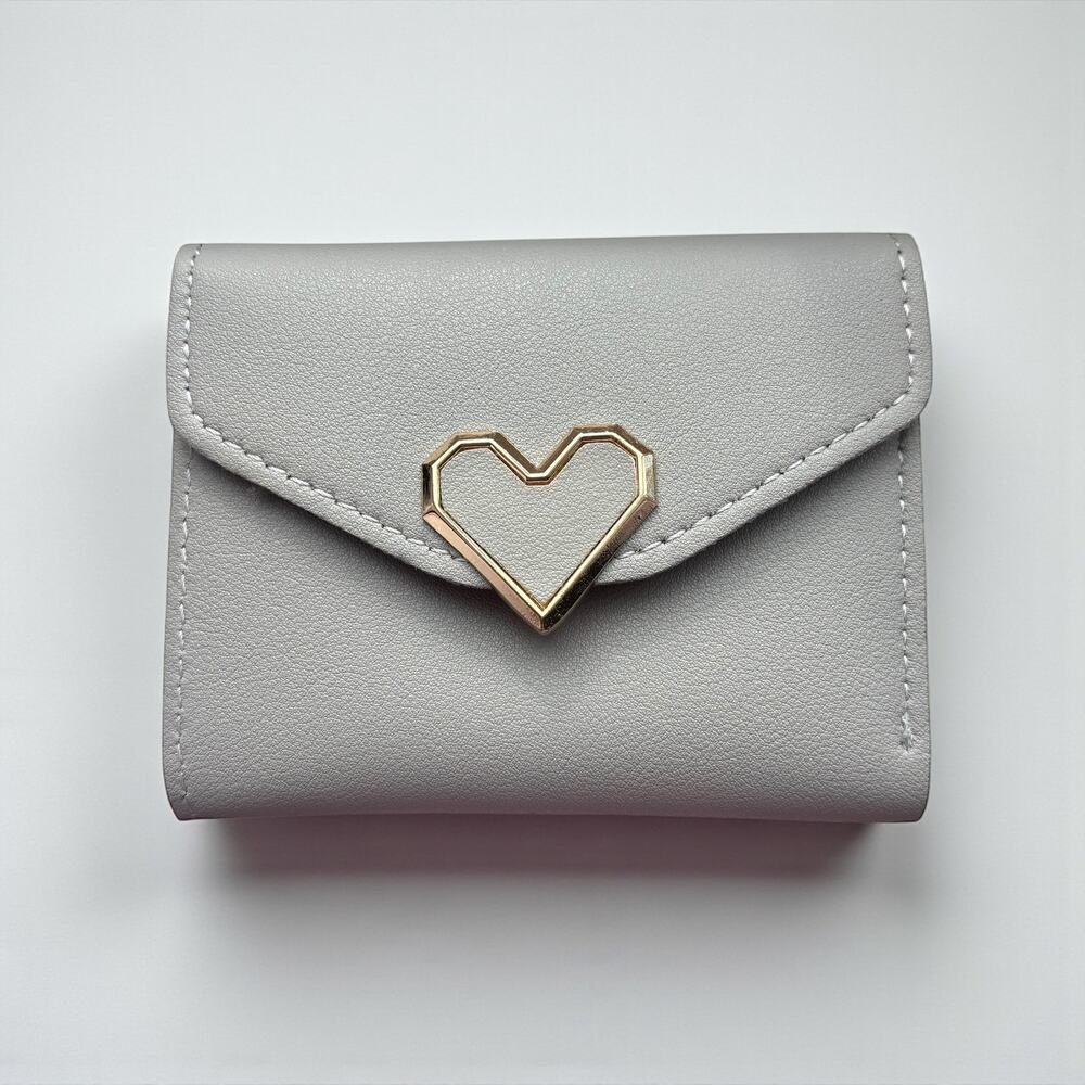 Gray Heart Clasp Mini Wallet